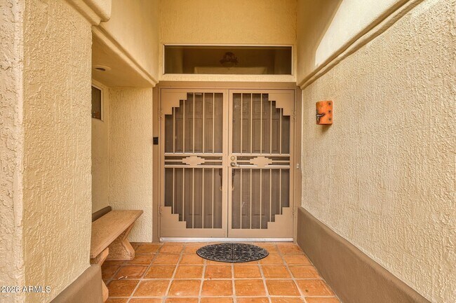 Foto del edificio - 15704 W Sentinel Dr