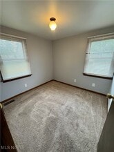 Building Photo - 287 Thomas St