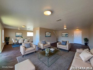 Foto del edificio - 8223 Maple Meadow Dr