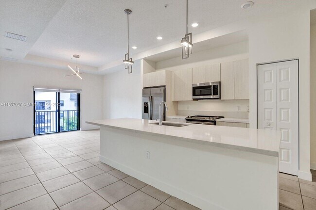 Building Photo - 7855 NW 104th Ave