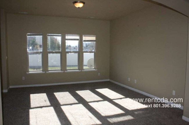 Building Photo - 2507 W Mont Sur Dr