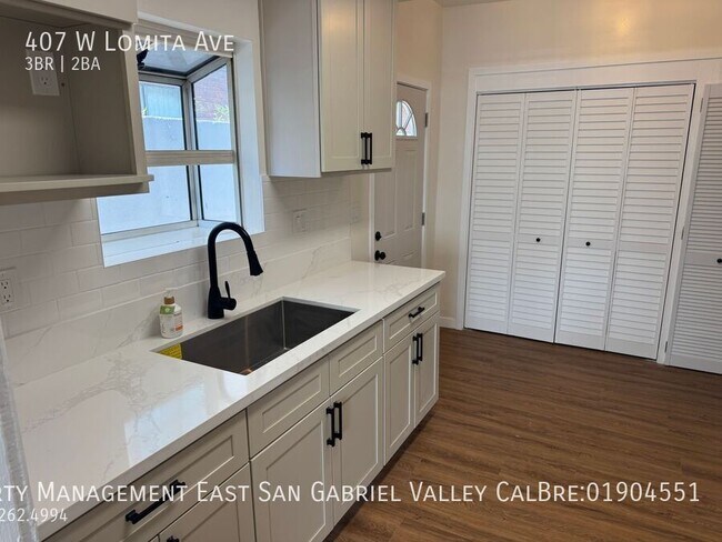 Foto del edificio - 407 W Lomita Ave