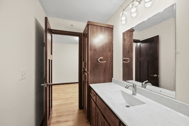 Foto del edificio - Brand New Townhome in Sartell!