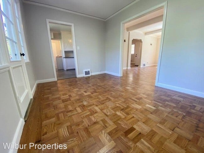Building Photo - 2 br, 1.5 bath House - 796 Willborough Road