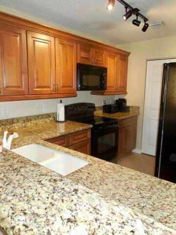 Foto del edificio - 6549 Diamond Springs Terrace