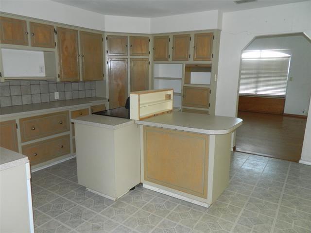 Foto del edificio - 1003 N Oak St