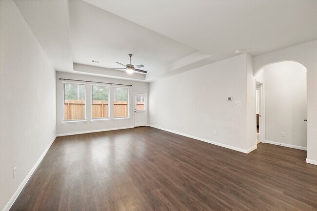 Building Photo - 2603 Hoffman Ln