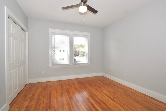 Building Photo - 124 Heywood St