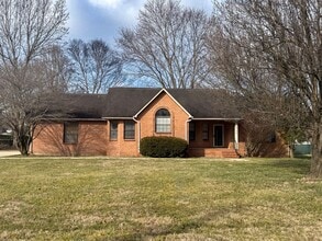 Building Photo - 2729 Churchill Dr