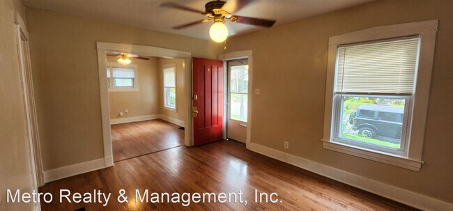 Foto del edificio - 2 br, 1 bath House - 606 E. Brandeis Ave.