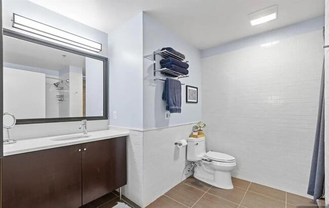 Building Photo - 25 McWilliams Pl