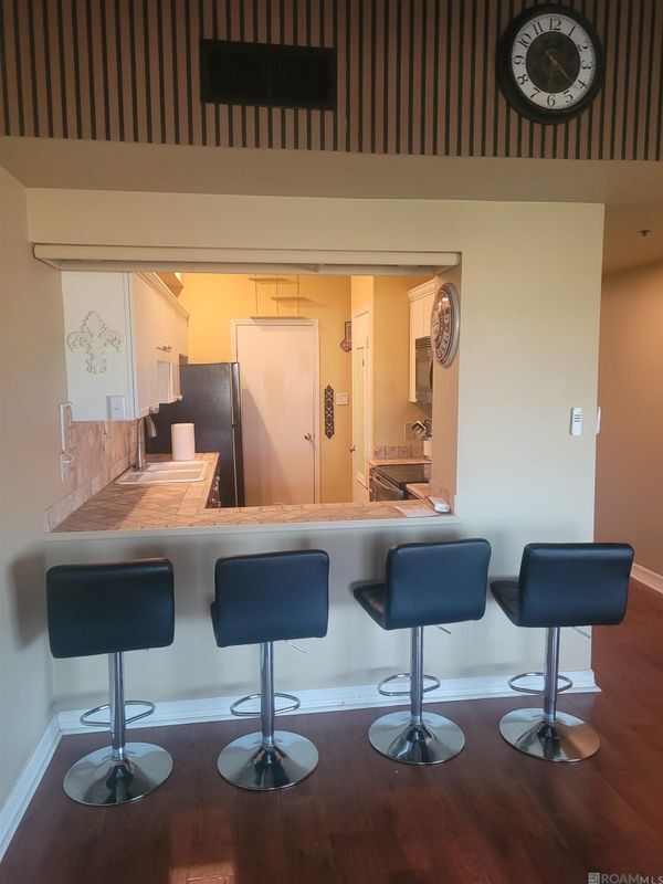 Foto del edificio - 11550 Southfork Ave