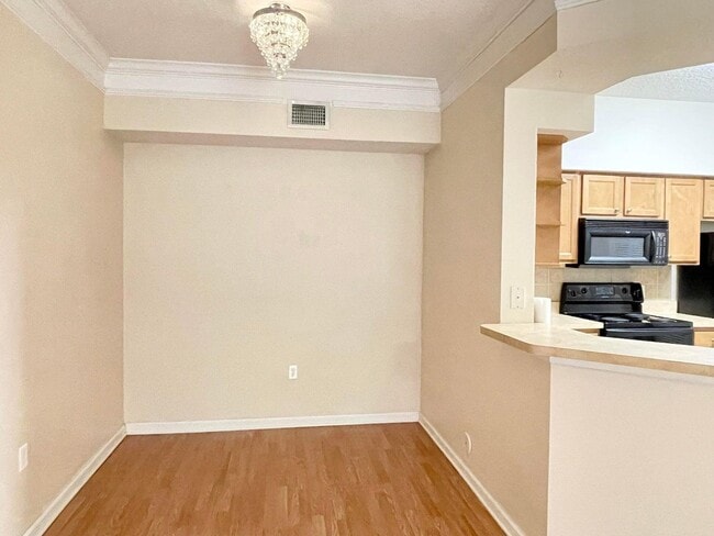 Foto del edificio - 9849 Baywinds Blvd