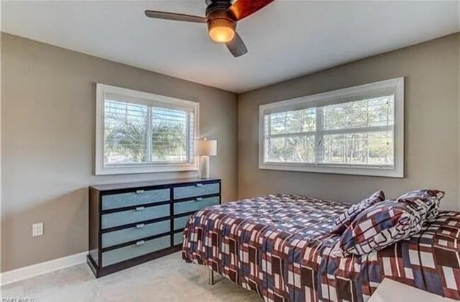 Foto del edificio - Country Living Pool Home! 3 bed 2 bath, prime location!