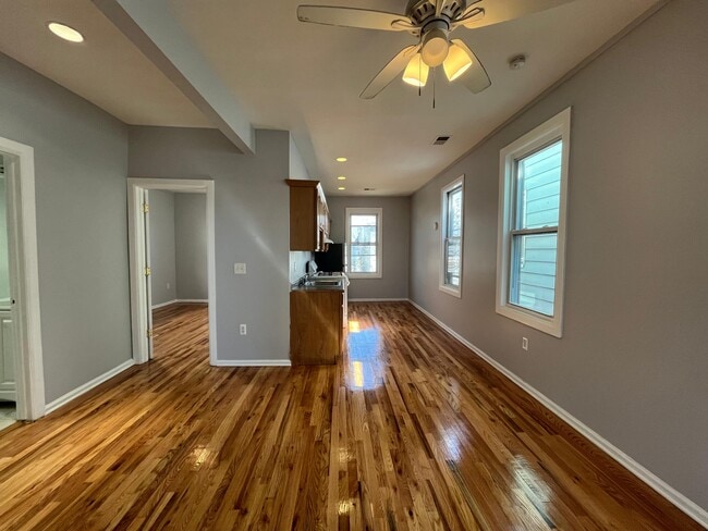 Foto del edificio - 50 Gates Ave