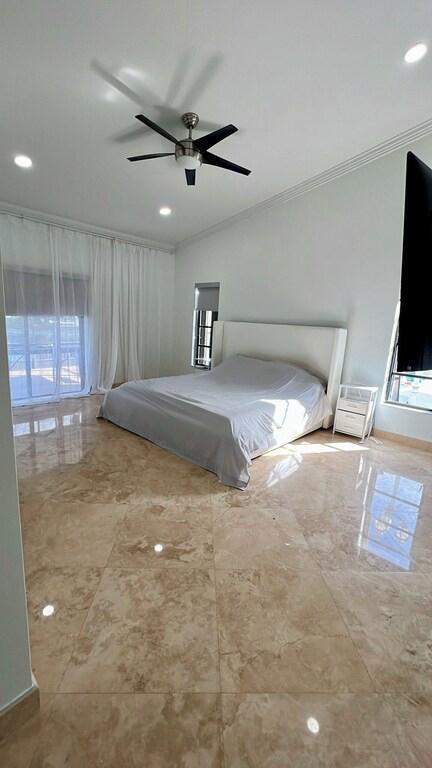 Foto del edificio - 512 NW 104th Ave
