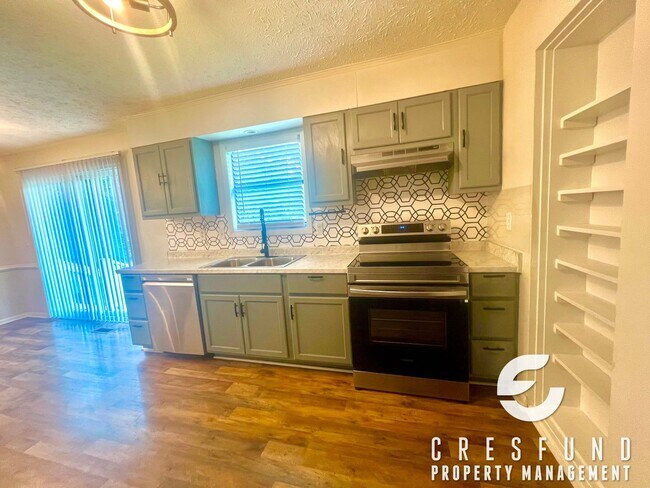 Building Photo - Conveniently Located Close to Cape Fear Va...