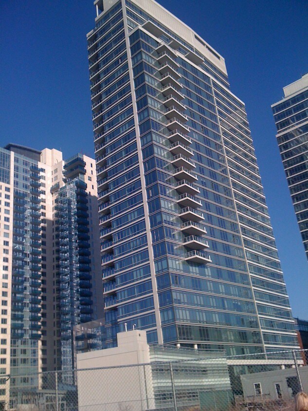 El edificio - 2 Northside Piers