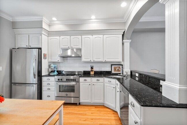 Foto del edificio - 10 S Sydney St