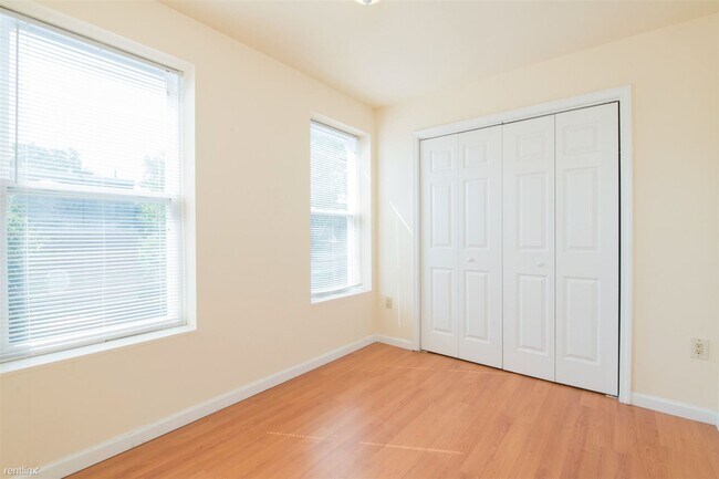 Building Photo - 4 br, 2 bath House - 1507 N BOUVIER ST