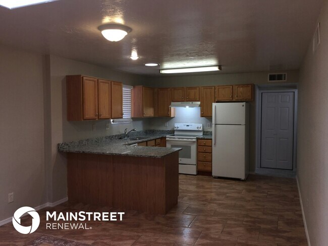 Foto del edificio - 2561 W Virginia St