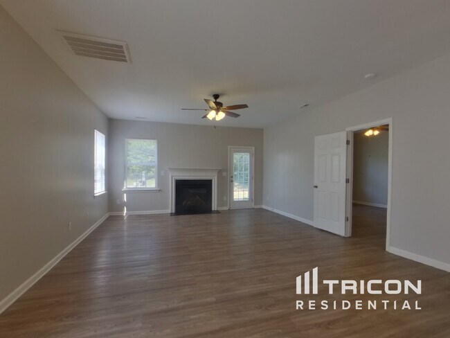 Building Photo - 11344 Breezehill Ln