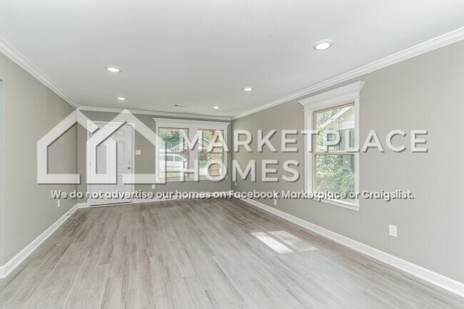 Foto del edificio - 724 W 23rd St