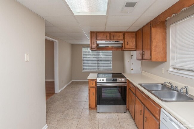 Foto del edificio - 1702 E Jackson St