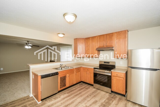 Building Photo - 5654 Congressional Pl