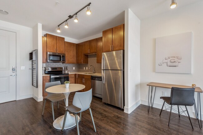 Foto del edificio - 4200 Horizon N Pkwy
