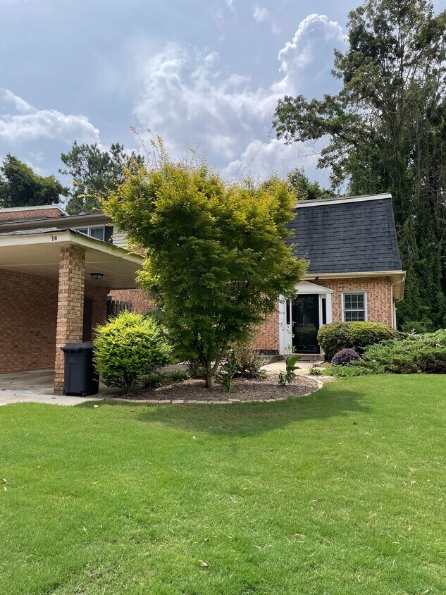 Foto principal - 6500 Gaines Ferry Rd
