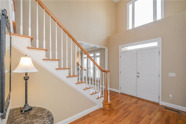 Building Photo - 890 Windcrest Pl SW