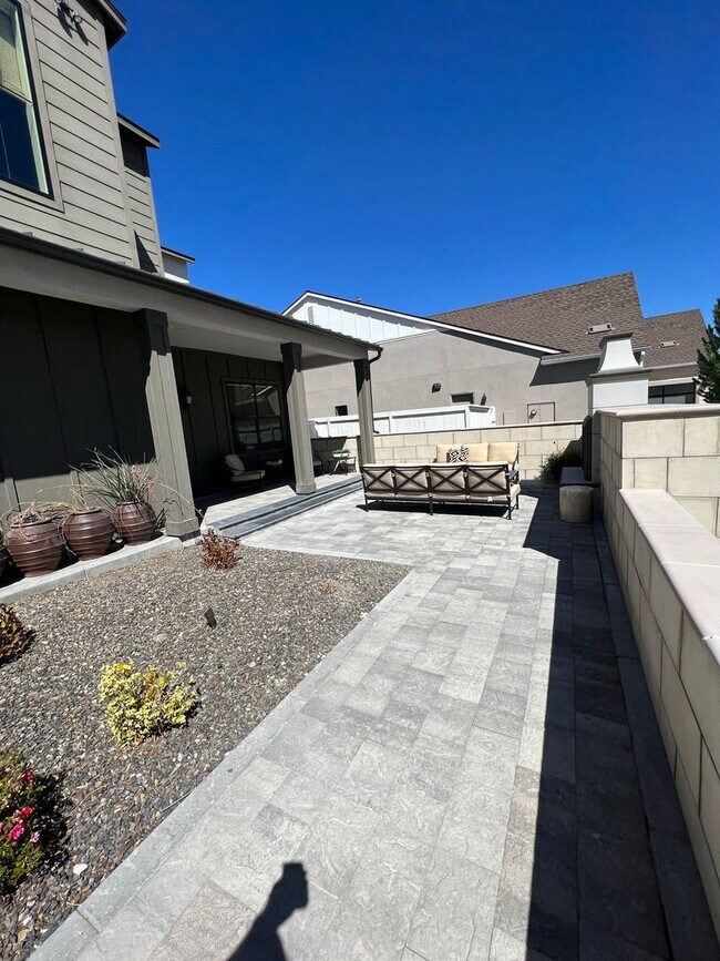 Foto del edificio - 307 Marewood Ct