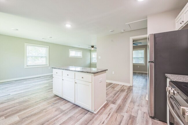 Foto del edificio - Charming 3BR House in Little Rock