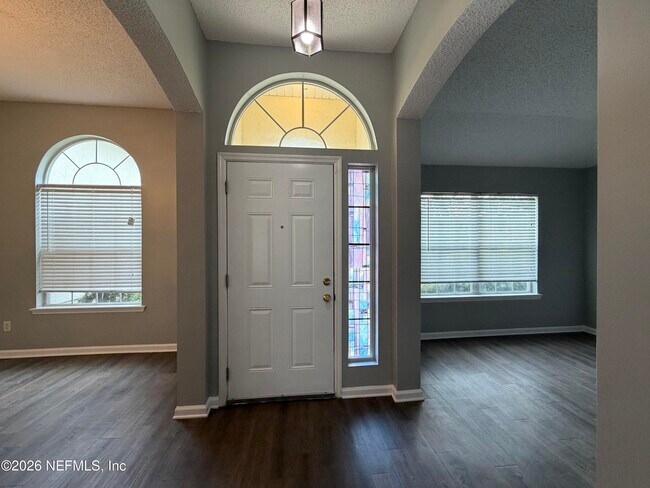 Foto del edificio - 3041 Southhall Ct