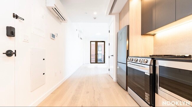 Photo - 88 Schermerhorn St Apartment