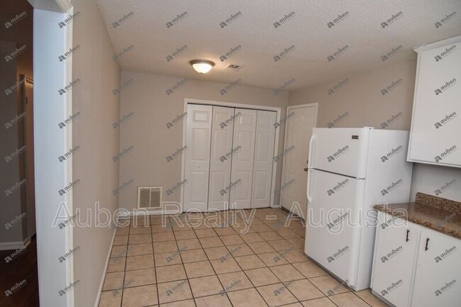 Building Photo - 4103 Mack Ln