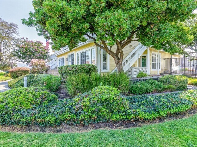Foto del edificio - Benicia Marina Single Story Condo Now Avai...