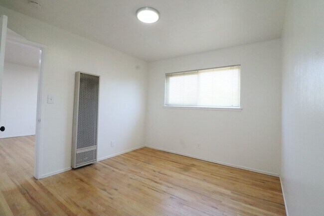 Dormitorio - 375 Delmas Ave