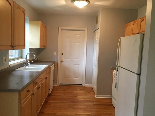Primary Photo - 4915 N Wolcott Ave