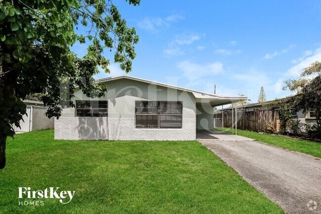 Building Photo - 960 N 73rd Way
