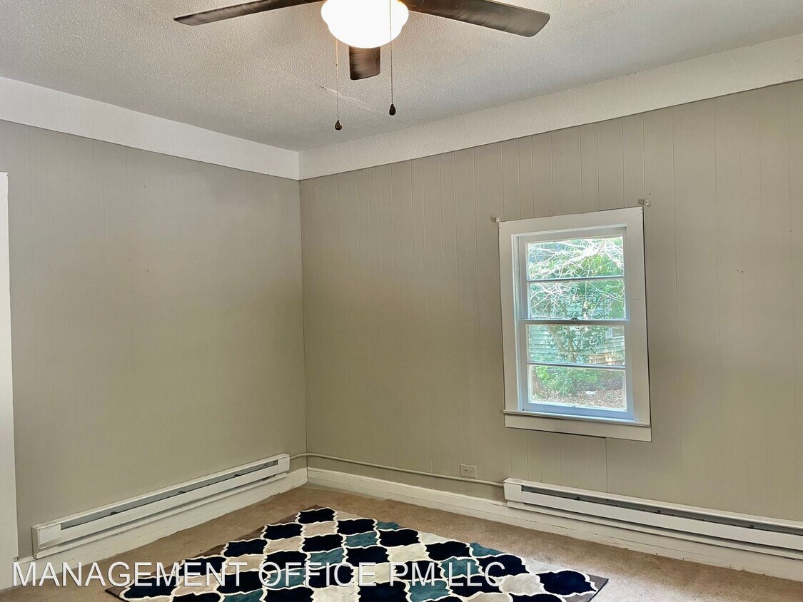 Primary Photo - 3 br, 1 bath House - 424 S Congress St