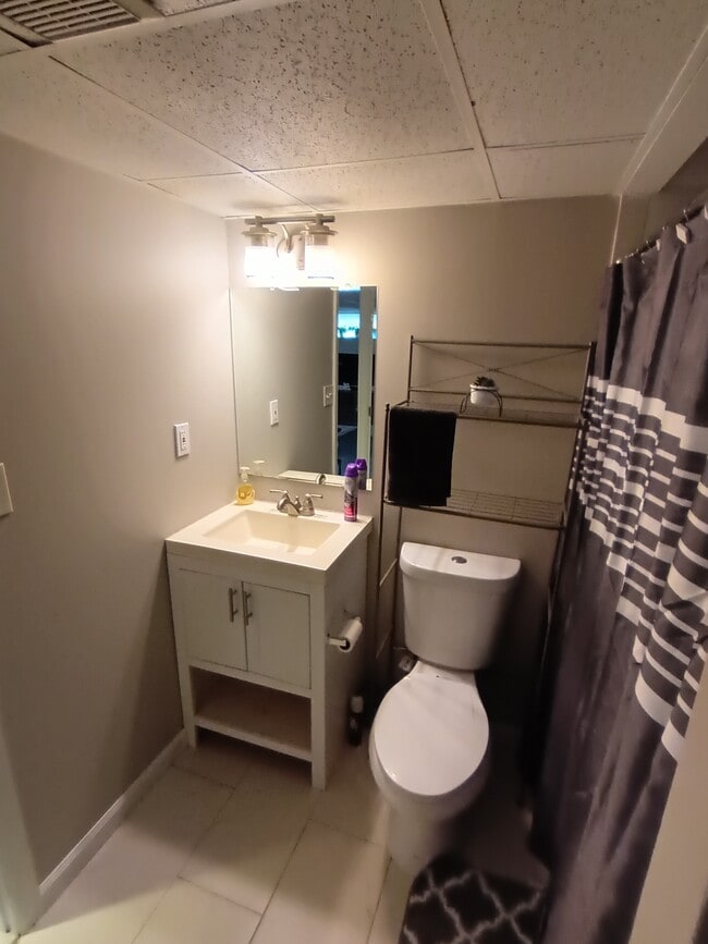 Bathroom - 13 Loughlin Dr