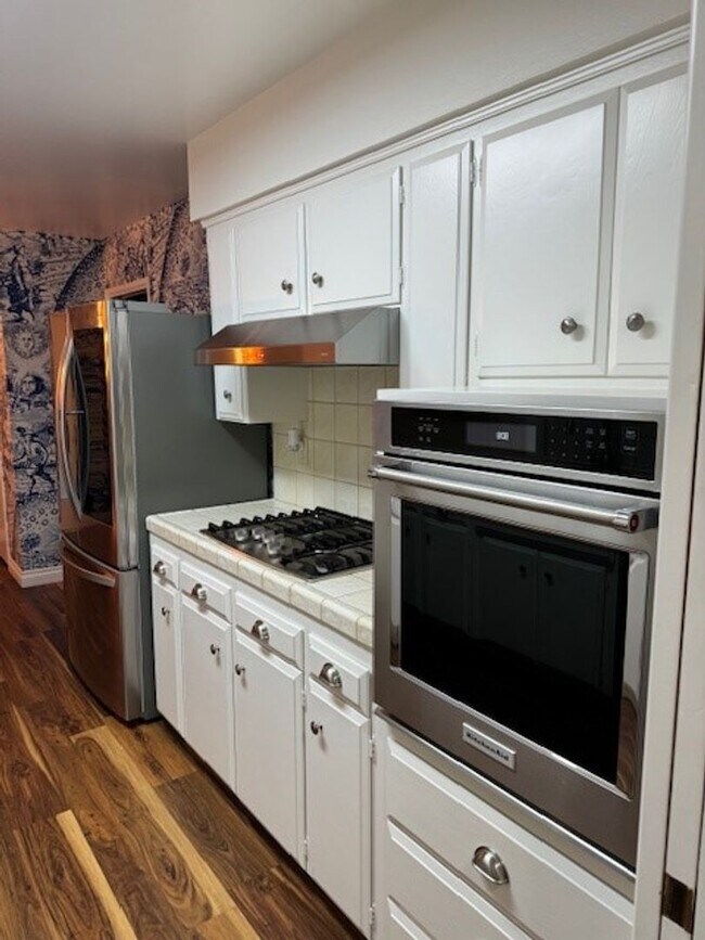 Building Photo - 711 Pebble Beach Dr
