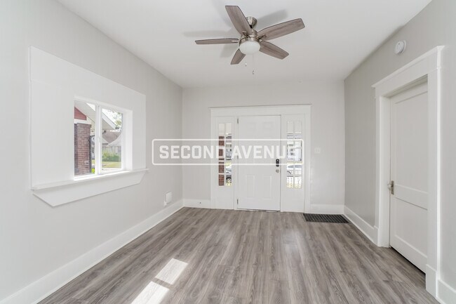 Building Photo - 741 Dearborn Ave