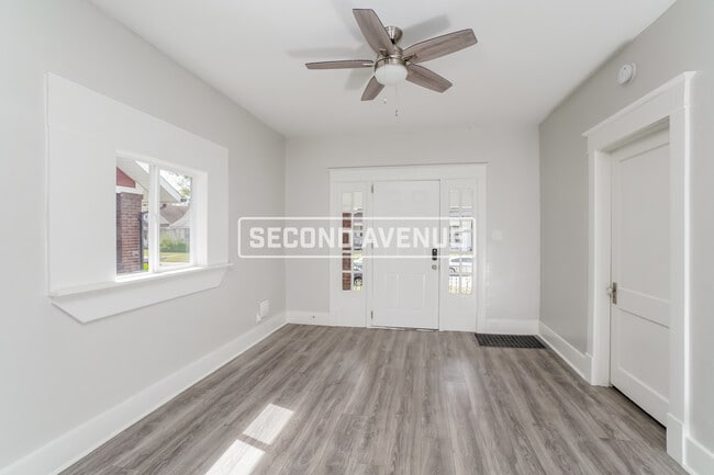 Foto del edificio - 741 Dearborn Ave