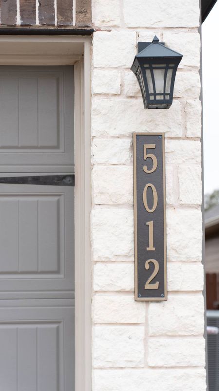 Foto del edificio - 5012 Dickinson Lp