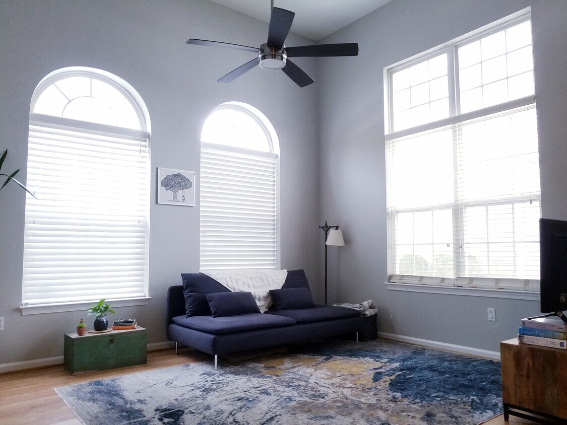 42242 Terrazzo Terrace Unit 42242, Stone Ridge, VA 20105 Condo for