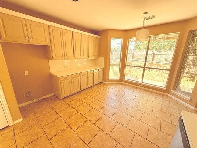 Building Photo - 2506 Partridge Ct