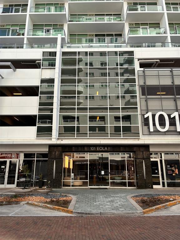 Building Photo - 101 S Eola Dr